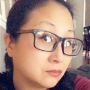 Meet your Posher, Kyong